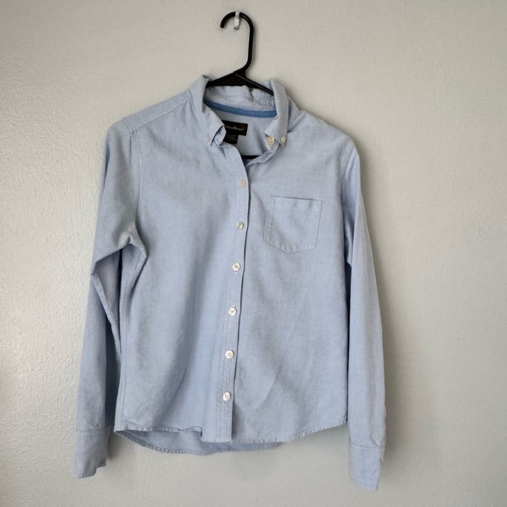 Eddie Bauer Light Blue Button-Up Shirt Small